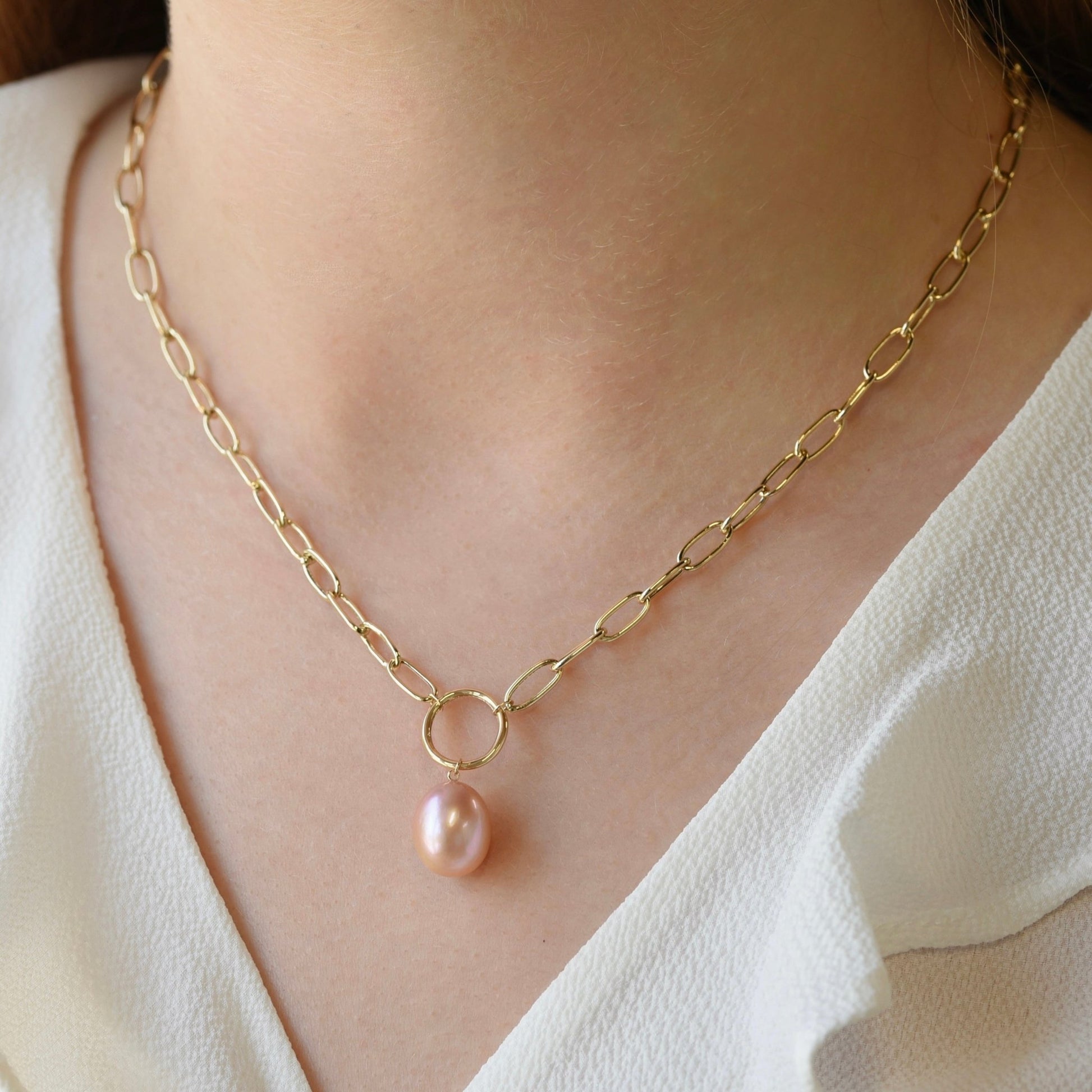 Ocean Necklace in Pearl - 18k Gold - Lynor