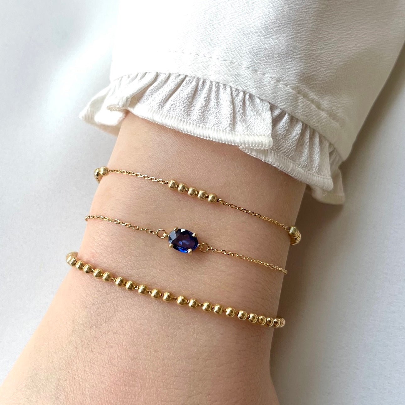 Oval Bracelet in Sapphire - 18k Gold - Ly