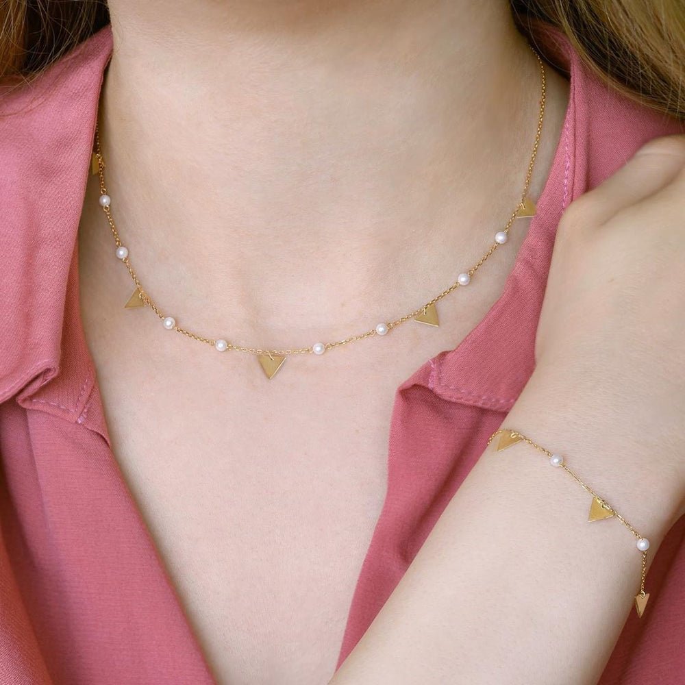 Triangles Necklace in Pearl - 18k Gold - Ly